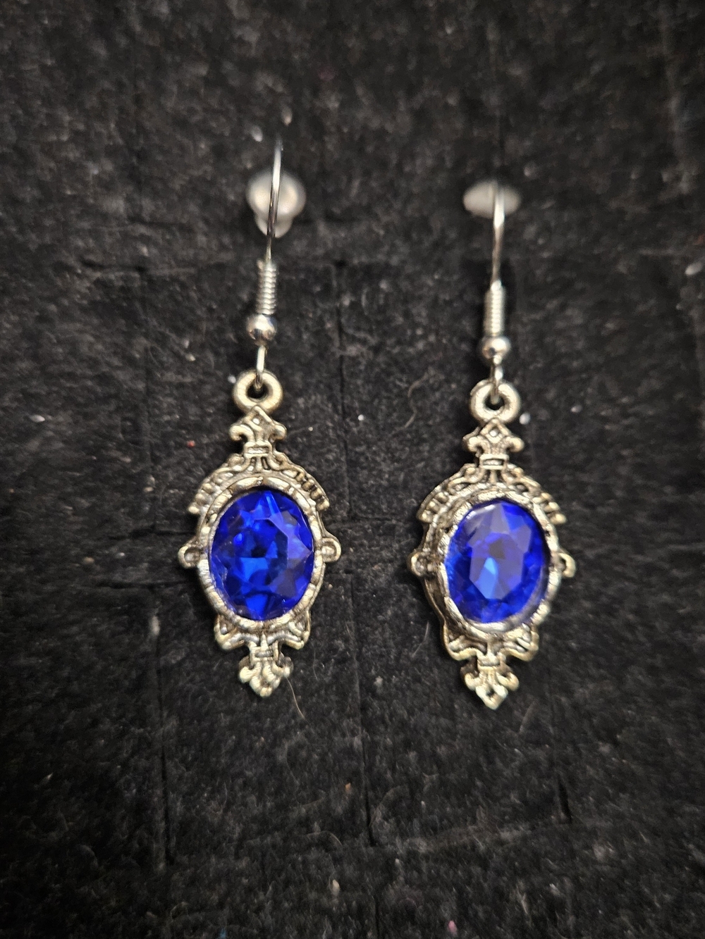 Antique-Style Silver Drop Earrings with Royal Blue Stone